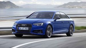 Audi A4.