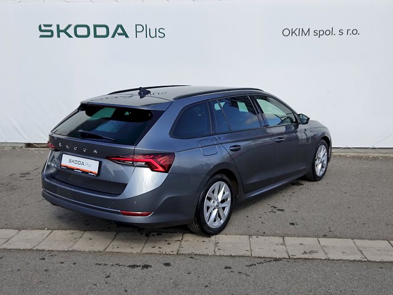 Škoda Octavia (2022) Combi Style Dynamic 2,0 Tdi 11 - fotka 2 z 33