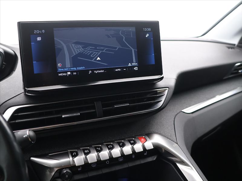 Peugeot 5008 1,5 HDI 130k Aut. Allure 7Míst - fotka 18 z 30