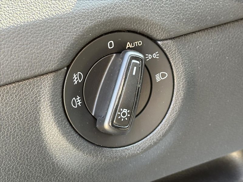 Škoda Octavia 1.6 TDI CZ Style+ LED Navi - fotka 16 z 36