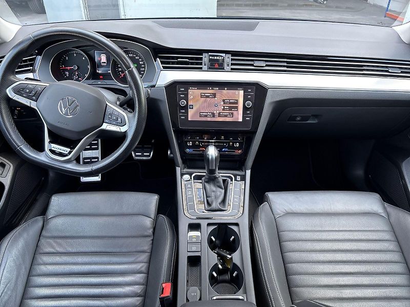 Volkswagen Passat Variant (2021) 2.0 TDI 4Motion DSG Alltrack - fotka 5 z 29