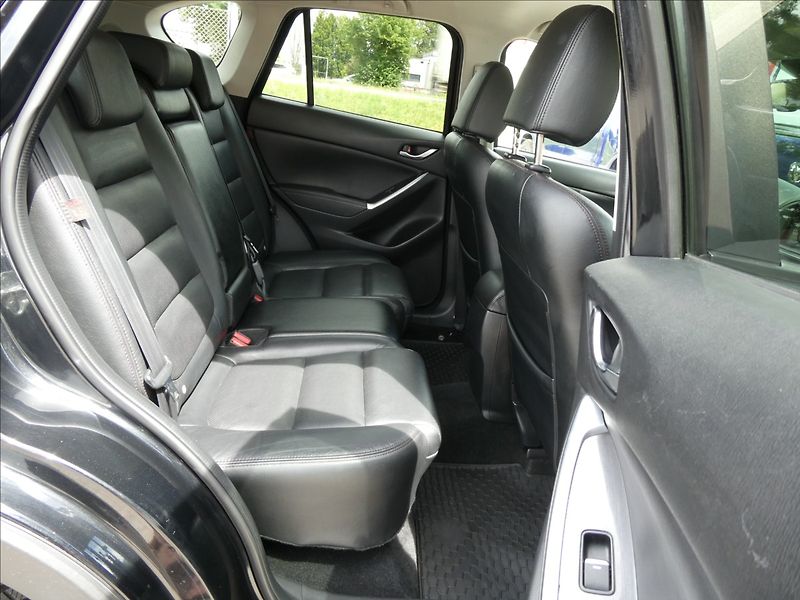 Mazda CX-5 2,5 Skyactiv 141kW AWD automat - fotka 26 z 42