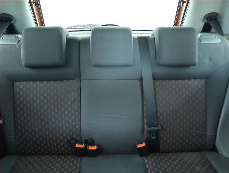 Ford Fiesta (2003) 1.6 16V, jezdí výborně - fotka 10 z 15