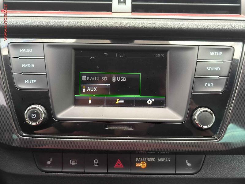 Škoda Fabia (2016) 1.2TSi, 1.maj,ČR, AC, výhřev - fotka 12 z 19