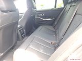 BMW Řada 3 330d xDrive Touring - náhled 15