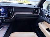 Volvo XC60 T5 AWD // MOMENTUM PRO  - náhled 20