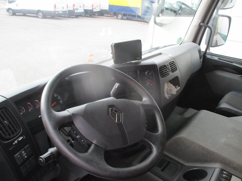 Renault D18 320 ThermoKing - fotka 25 z 31