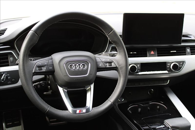 Audi A4 40TDI Q/S-LINE/ZÁRUKA/DPH/CZ - fotka 18 z 44
