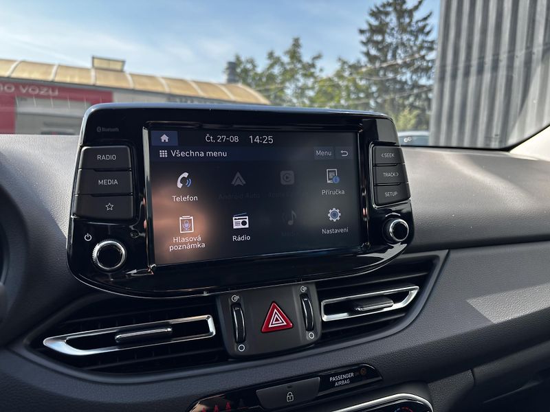 Hyundai i30 (2023)  Kombi Smart 1.0 T-GDI - fotka 7 z 15