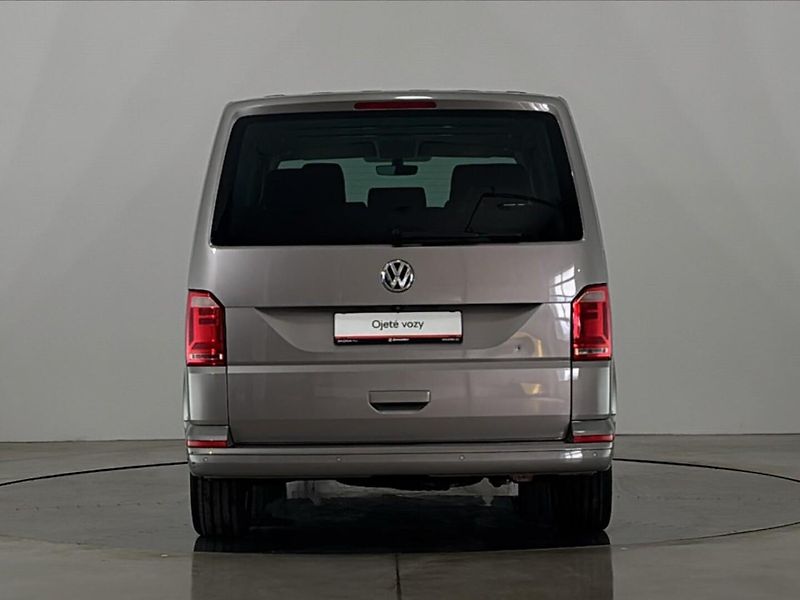 Volkswagen Multivan Comfortline DSG - fotka 17 z 28