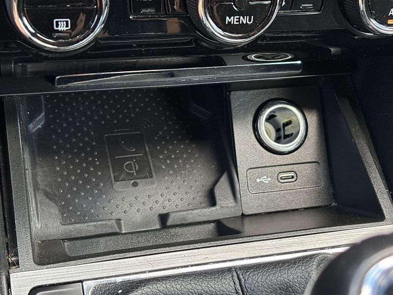 Škoda Superb (2022) Combi 1.5 TSI Style+ - fotka 23 z 30