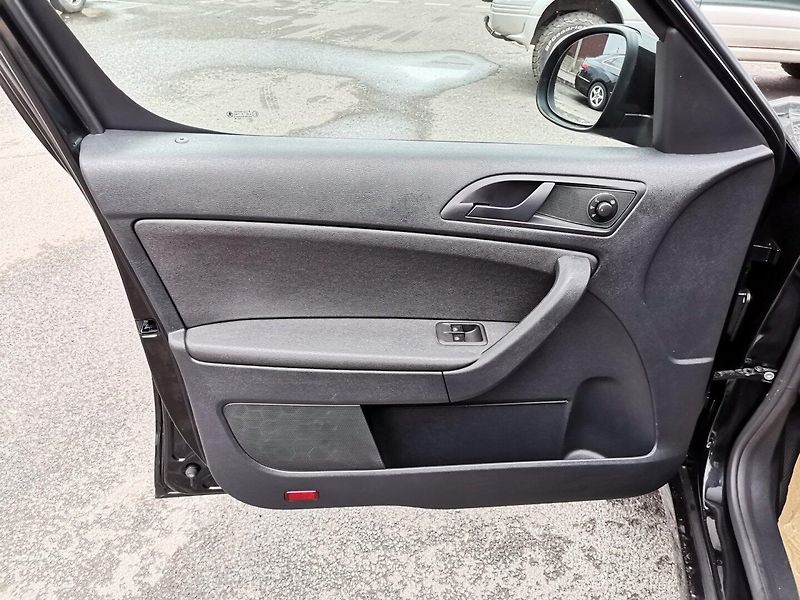 Škoda Yeti (2014) 1.4TSi 90kw DSG - fotka 8 z 25