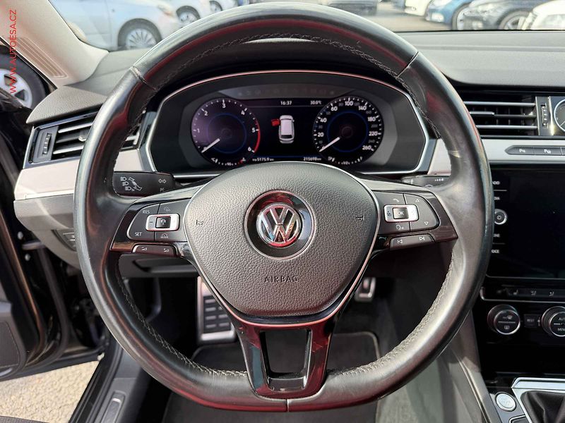 Volkswagen Passat (2018) 2.0TDi, ČR, Highline - fotka 12 z 19