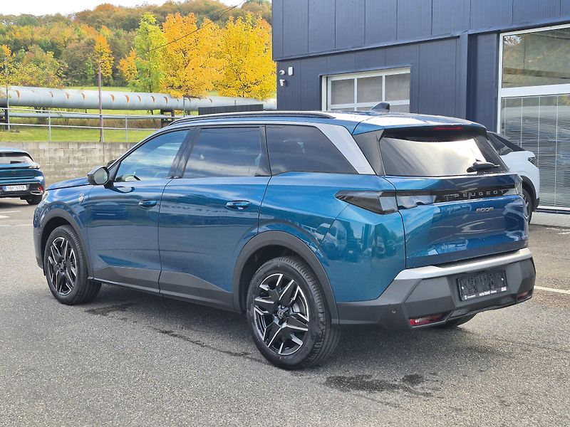 Peugeot 5008 (2026) GT Hybrid 145 e-DCS6 - fotka 4 z 23