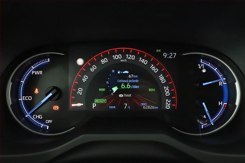 Toyota RAV4 (2021) Executive 2.5 Hybrid - fotka 16 z 18