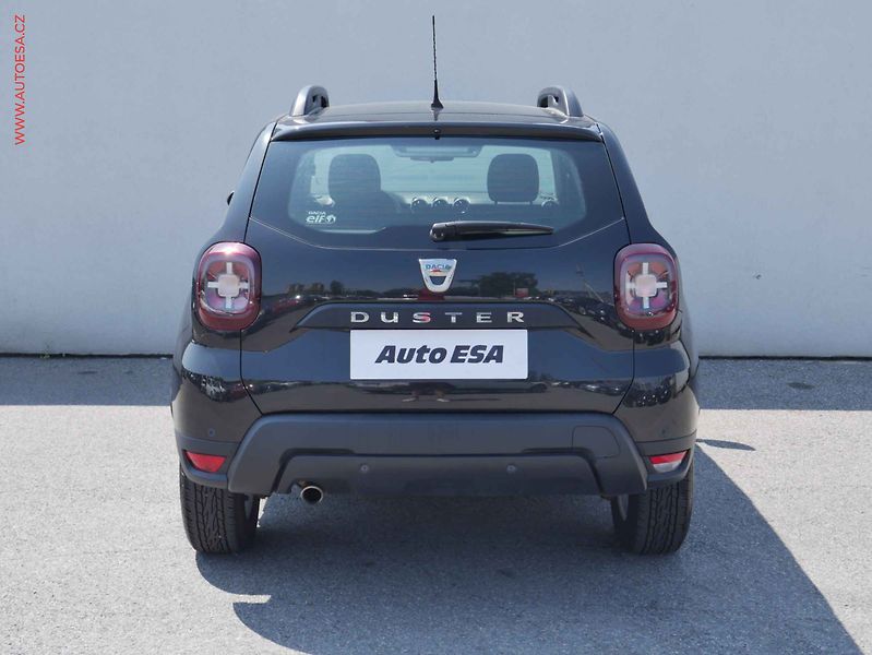 Dacia Duster (2019) 1.6 i, ČR, AC, park.čidla - fotka 4 z 13