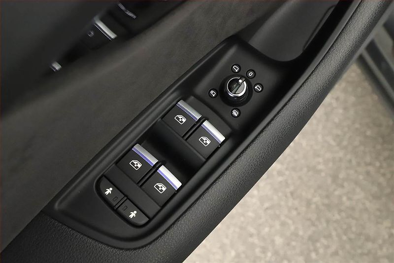 Audi Q7 (2019) S-Line 50 TDI - fotka 9 z 21