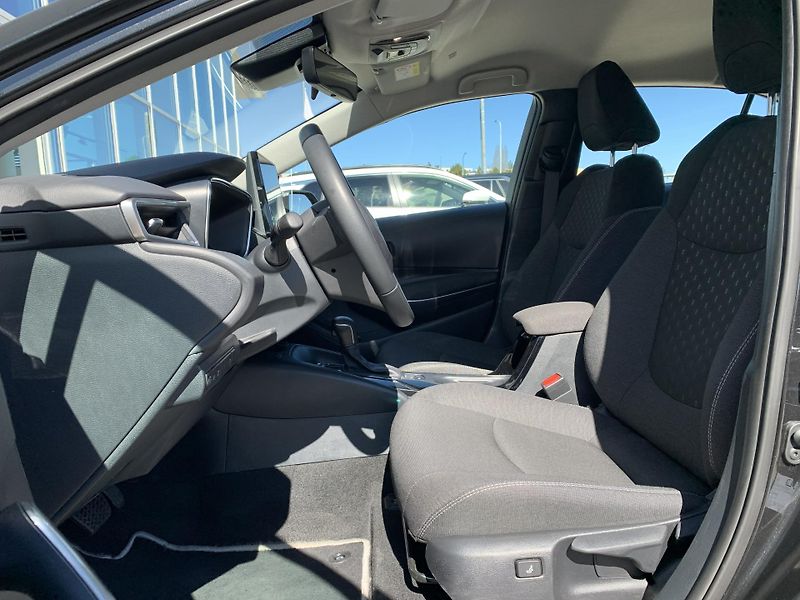 Toyota Corolla COMFORT TECH 1,8 HEV 103kW CVT - fotka 17 z 24