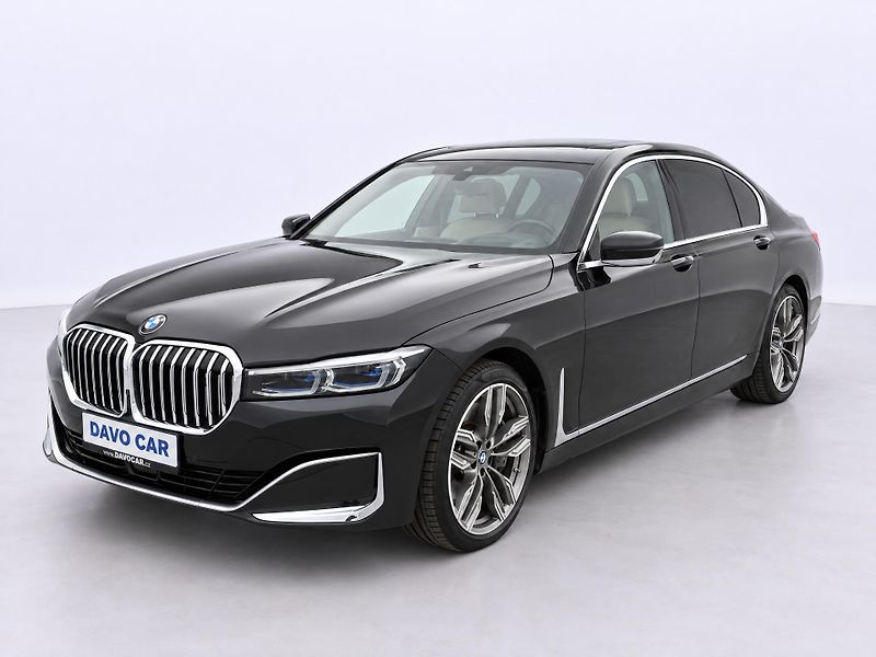 BMW Řada 7 4,4 390kW 750Li xDrive CZ - fotka 3 z 39
