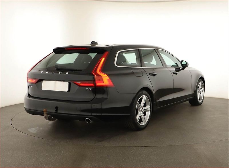 Volvo V90 (2018) D3, Automat, Serv.kniha, Kůže - fotka 5 z 20