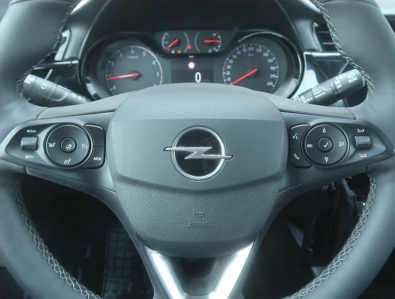 Opel Corsa (2025) 1.2, Serv.kniha, Tempomat - fotka 15 z 15