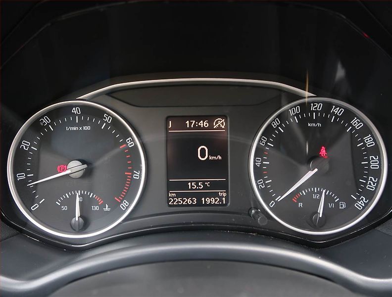 Škoda Octavia (2012) 1.4 TSI, Navi, Tempomat - fotka 11 z 21