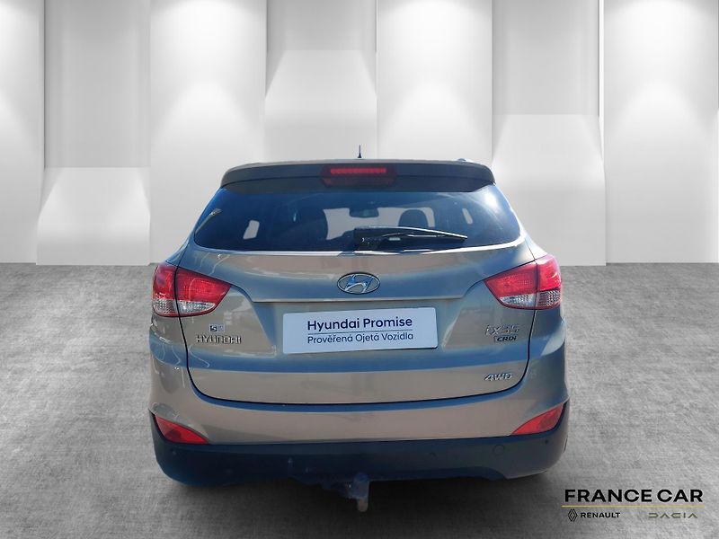 Hyundai ix35 (2011) 2,0 CRDi 135 kW 4x4 - fotka 6 z 25
