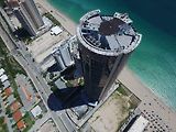 Porsche Design Tower.