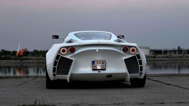 Brutal S1.