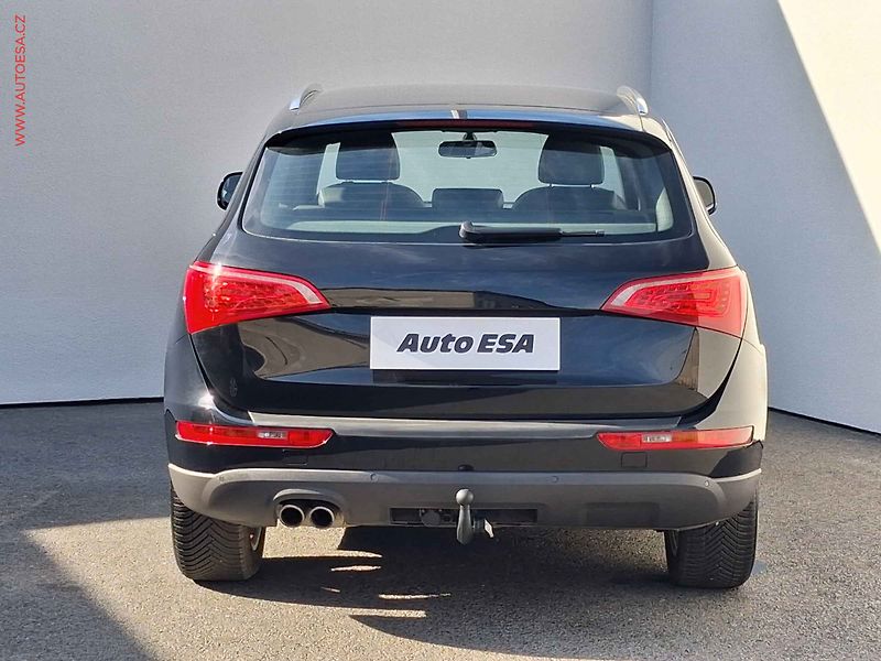Audi Q5 (2012) 2.0 TDi quattro, S-line, TZ - fotka 5 z 15