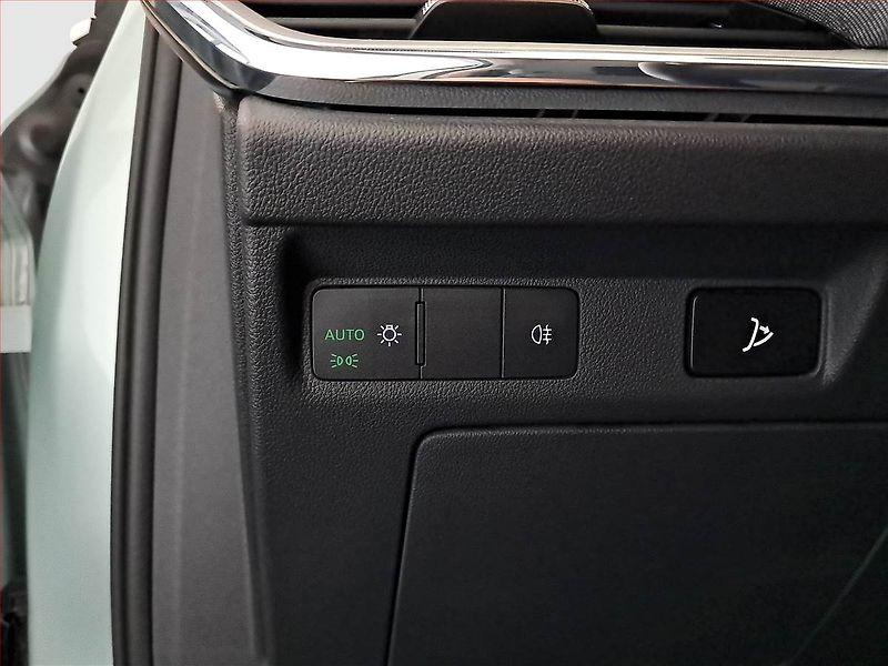 Škoda Enyaq (2023) iV 80 (82 kWh), SoH 97% - fotka 26 z 29