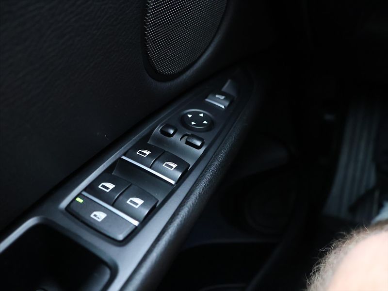 BMW X5 3,0 30d 190kW xDrive CZ - fotka 18 z 34