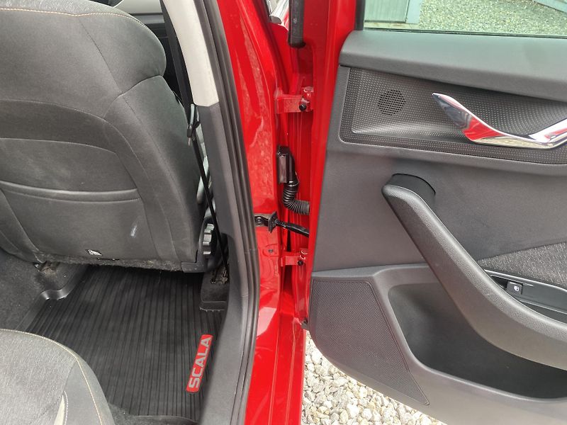 Škoda Scala 1.0i G-TEC STYLE CZ DPH LED 1A - fotka 119 z 156
