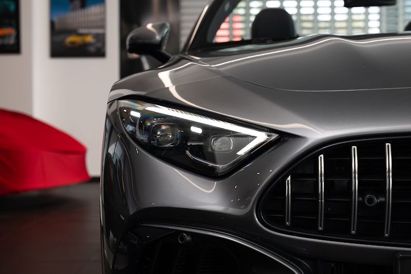 Mercedes-Benz SL 4MATIC+ - fotka 19 z 21