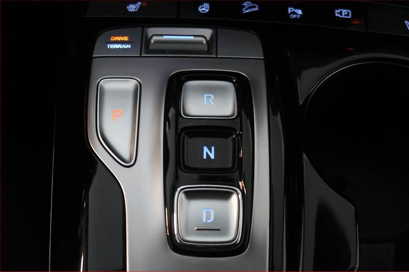 Hyundai Tucson (2021) 1.6 T-GDI HEV - fotka 13 z 19