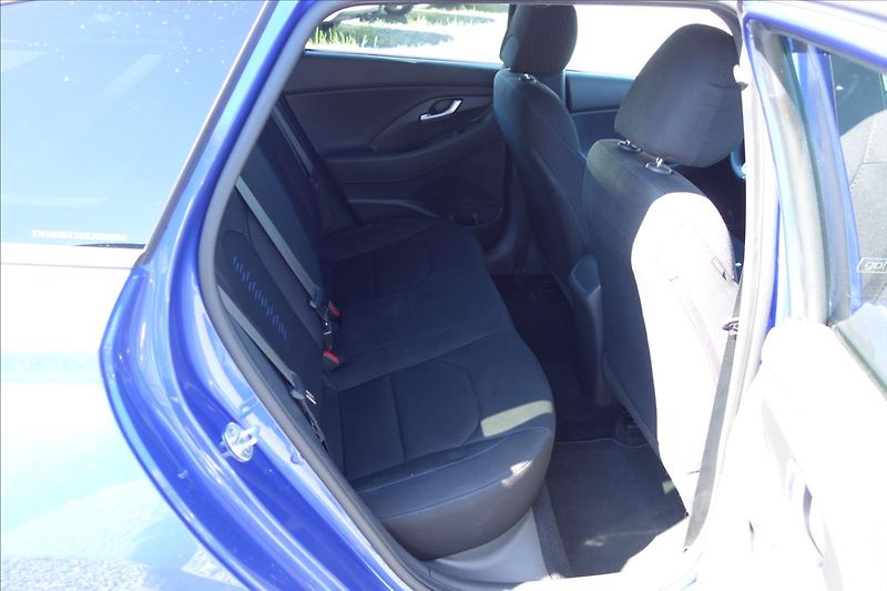 Hyundai i30 1,4 T-GDi,ČR,1 MAJ.,52TIS.KM. - fotka 13 z 44