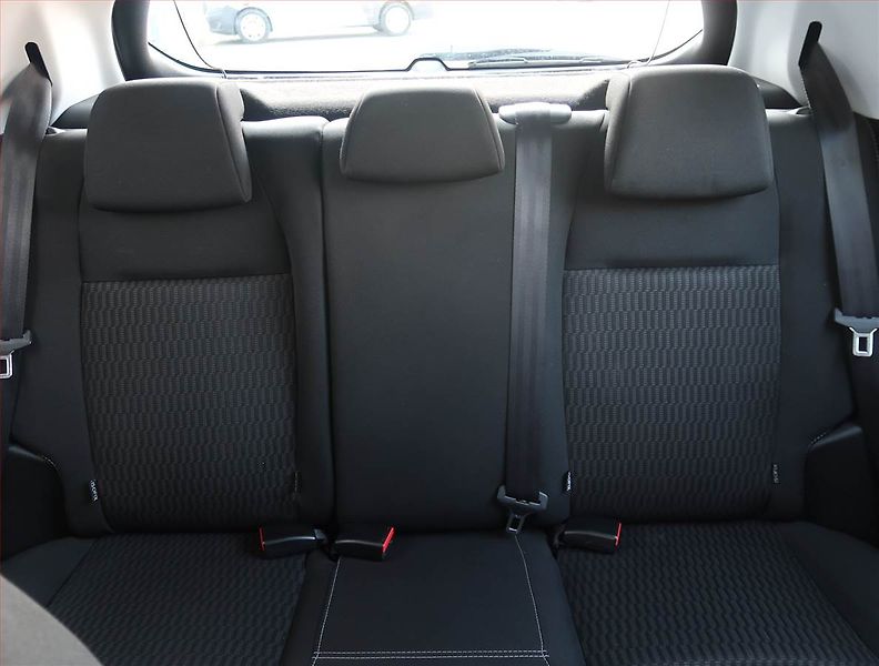 Peugeot 208 (2017) 1.2 PureTech, Tempomat - fotka 10 z 16