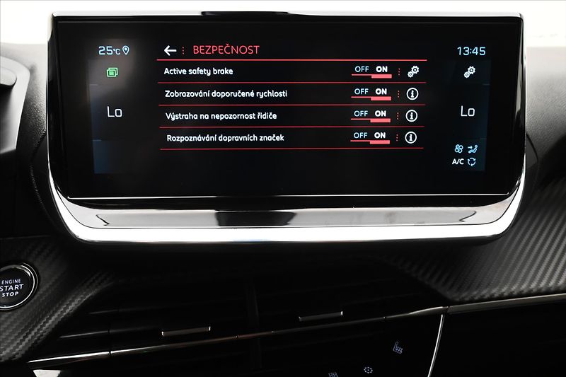 Peugeot 2008 1,2 96 kW PureTech EAT8 Záruka - fotka 21 z 30