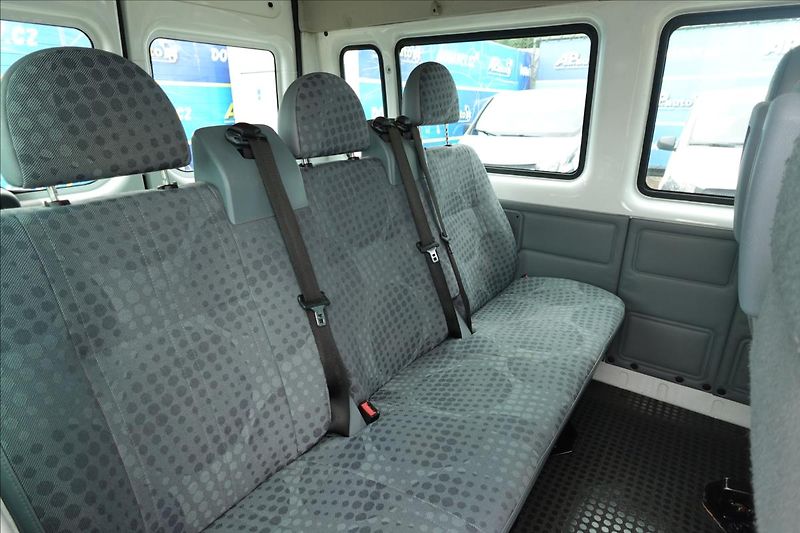 Ford Transit 2,2 TDCI  L2H2 9MÍST BUS KLIMA - fotka 14 z 31