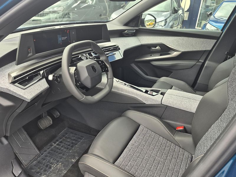 Peugeot 3008 (2026) ALLURE Hybrid 145 e-DCS6    - fotka 8 z 21