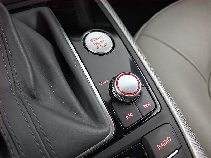 Audi A6 (2012) 3.0 BiTDI, 4X4, Automat, Kůže - fotka 20 z 26