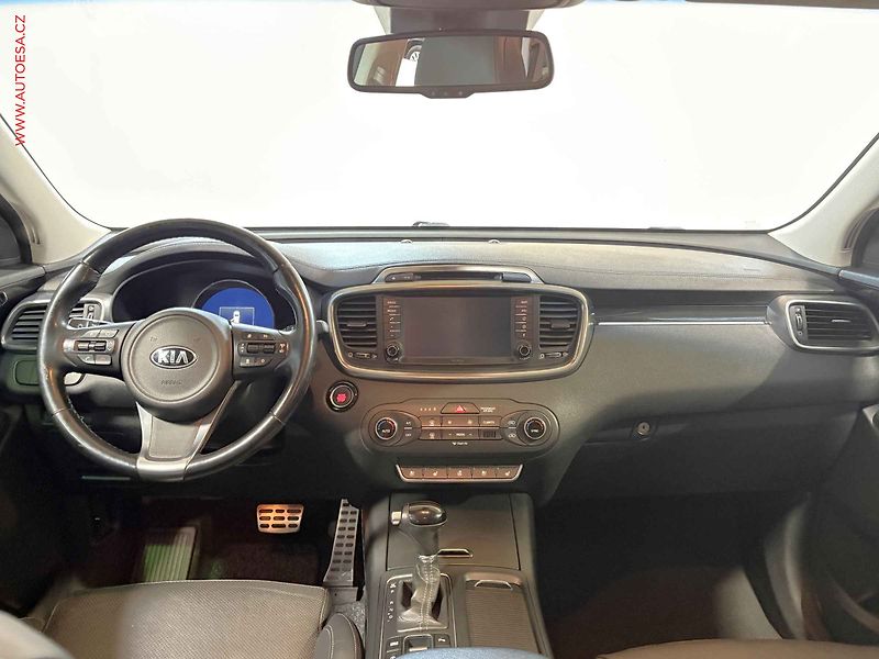 Kia Sorento (2015) 2.2 CRDi 4x4, ČR, AT, bixen - fotka 8 z 18