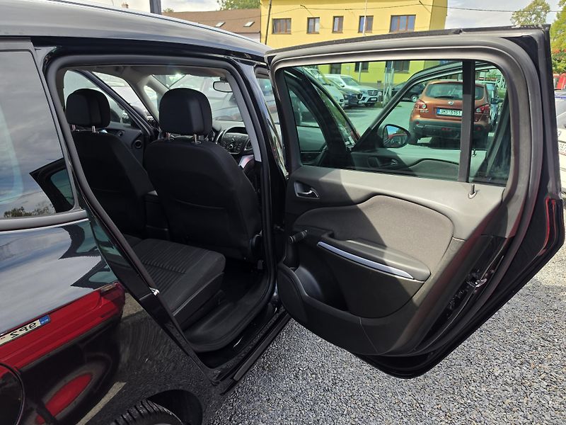 Opel Zafira 1.4 i 103kw 7 Míst  - fotka 9 z 19