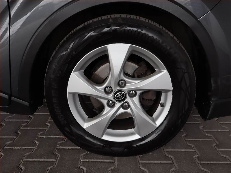 Toyota C-HR (2018) 1.8 Hybrid, Automat - fotka 15 z 21
