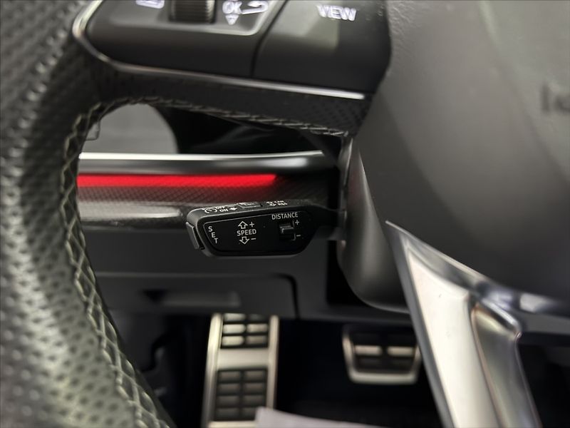Audi SQ7 4,0   TFSI 507HP MATRIX B&O ČR - fotka 13 z 41
