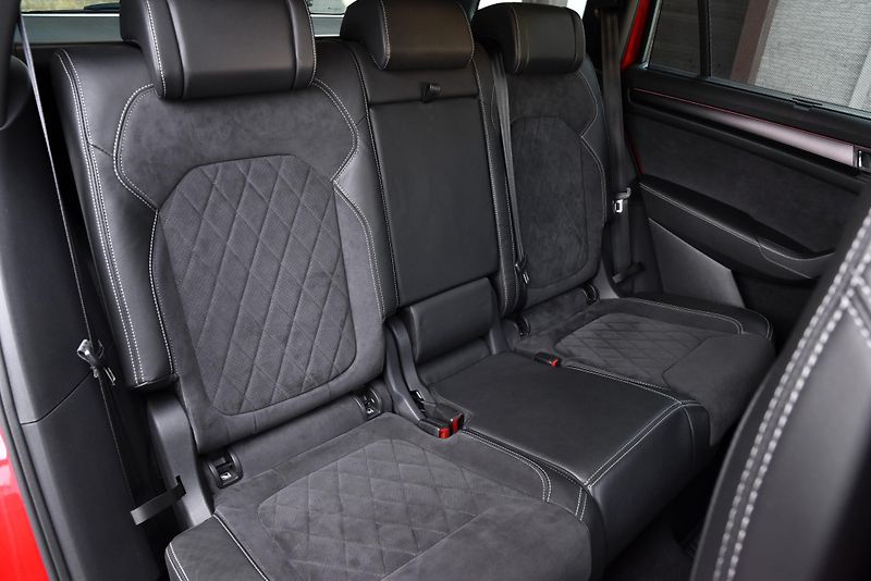 Škoda Kodiaq 2.0 TDi CR SPORT LINE,KŮŽE,LED - fotka 36 z 51