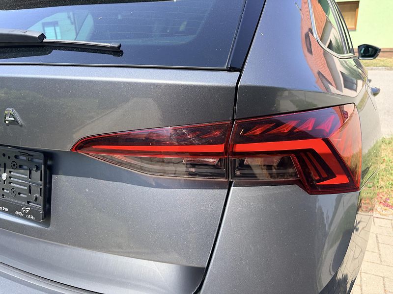 Škoda Octavia 2.0TDI STYLE VIRTUAL REZERVACE - fotka 6 z 53