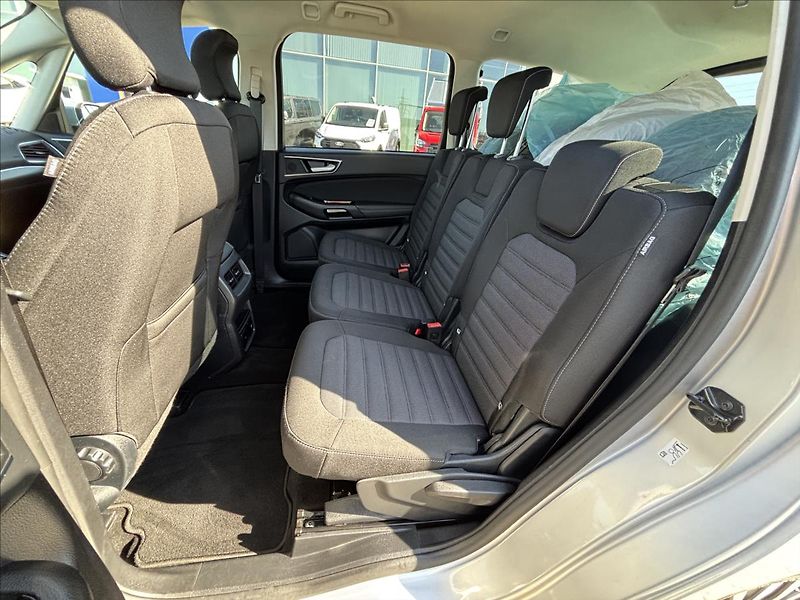 Ford Galaxy 2,5 Hybrid eCVT Titanium 140kW - fotka 15 z 37