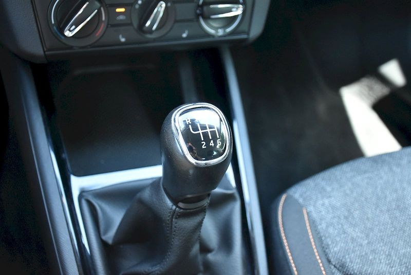 Škoda Scala (2021) Ambition 1.0 TSI 81kW - fotka 23 z 33