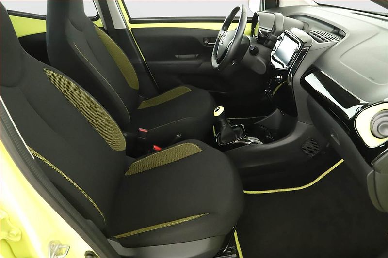 Toyota Aygo (2016) 1.0 VVT-i, Navi, Tempomat - fotka 7 z 13